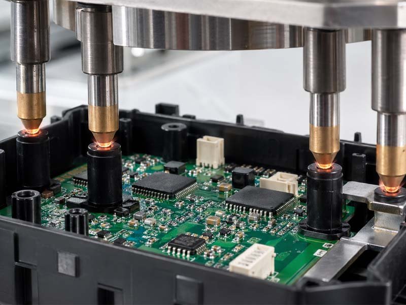 heat staking machine for PCB and plastic boss assembly